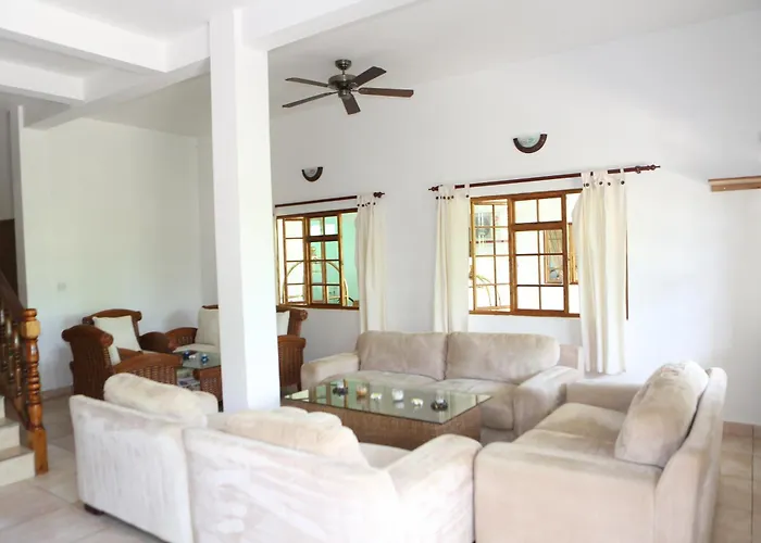 Le Surmer Self Catering Chalets